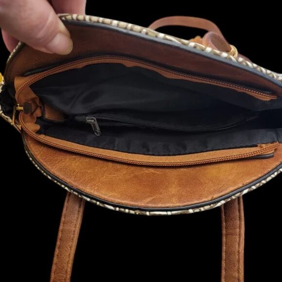 Bohemian Straw Canteen Circle Bag - Picture 6 of 6